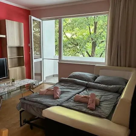 Apartamento Vlado And Tedi