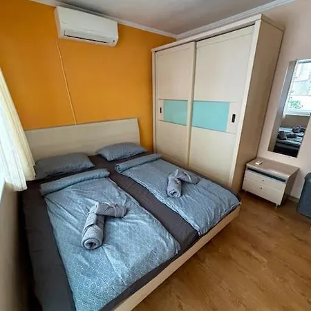 Vlado And Tedi Lejlighed